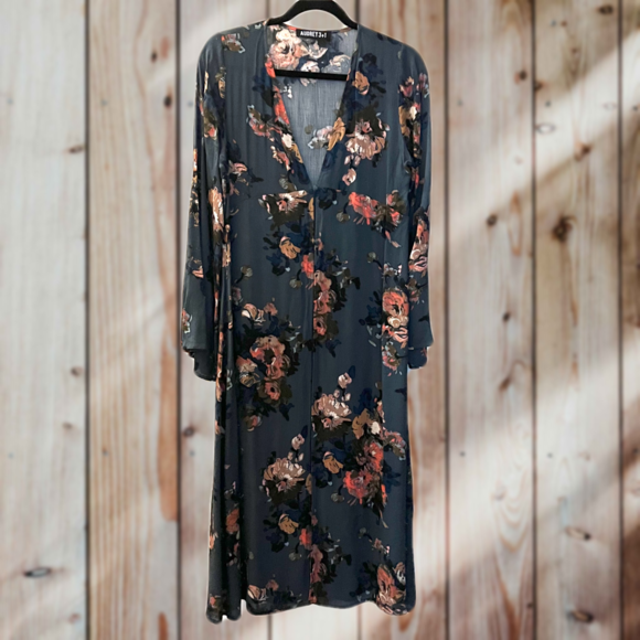 Audrey 3+1 Other - Floral kimono